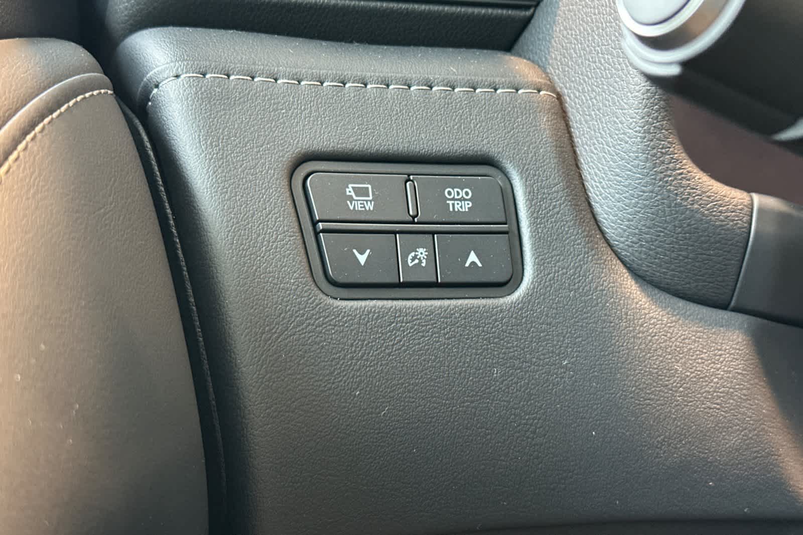 Thumbnail: 2025 Lexus LX - 28