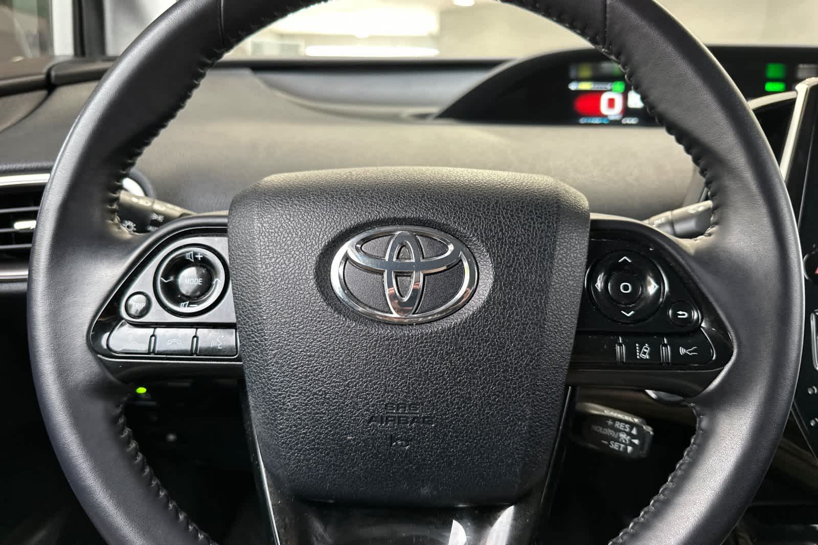 Thumbnail: 2022 Toyota Prius Prime - 25