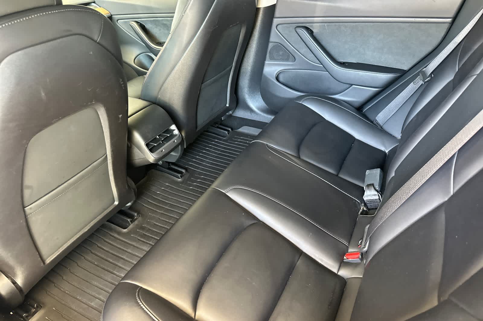 Thumbnail: 2019 Tesla Model 3 - 4