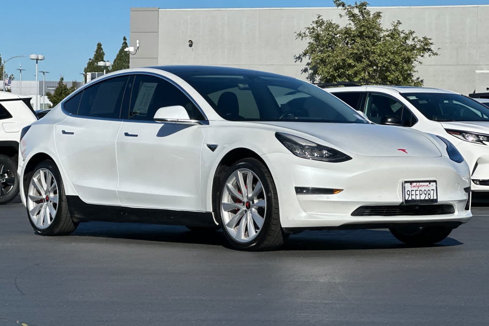 Thumbnail: 2019 Tesla Model 3 - 5