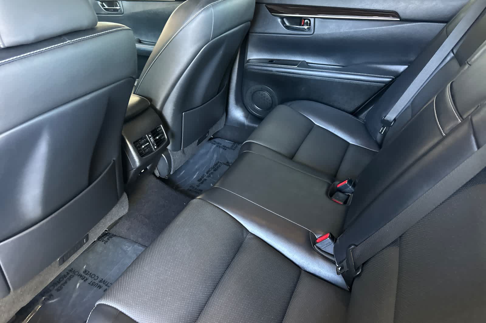 Thumbnail: 2018 Lexus ES - 4
