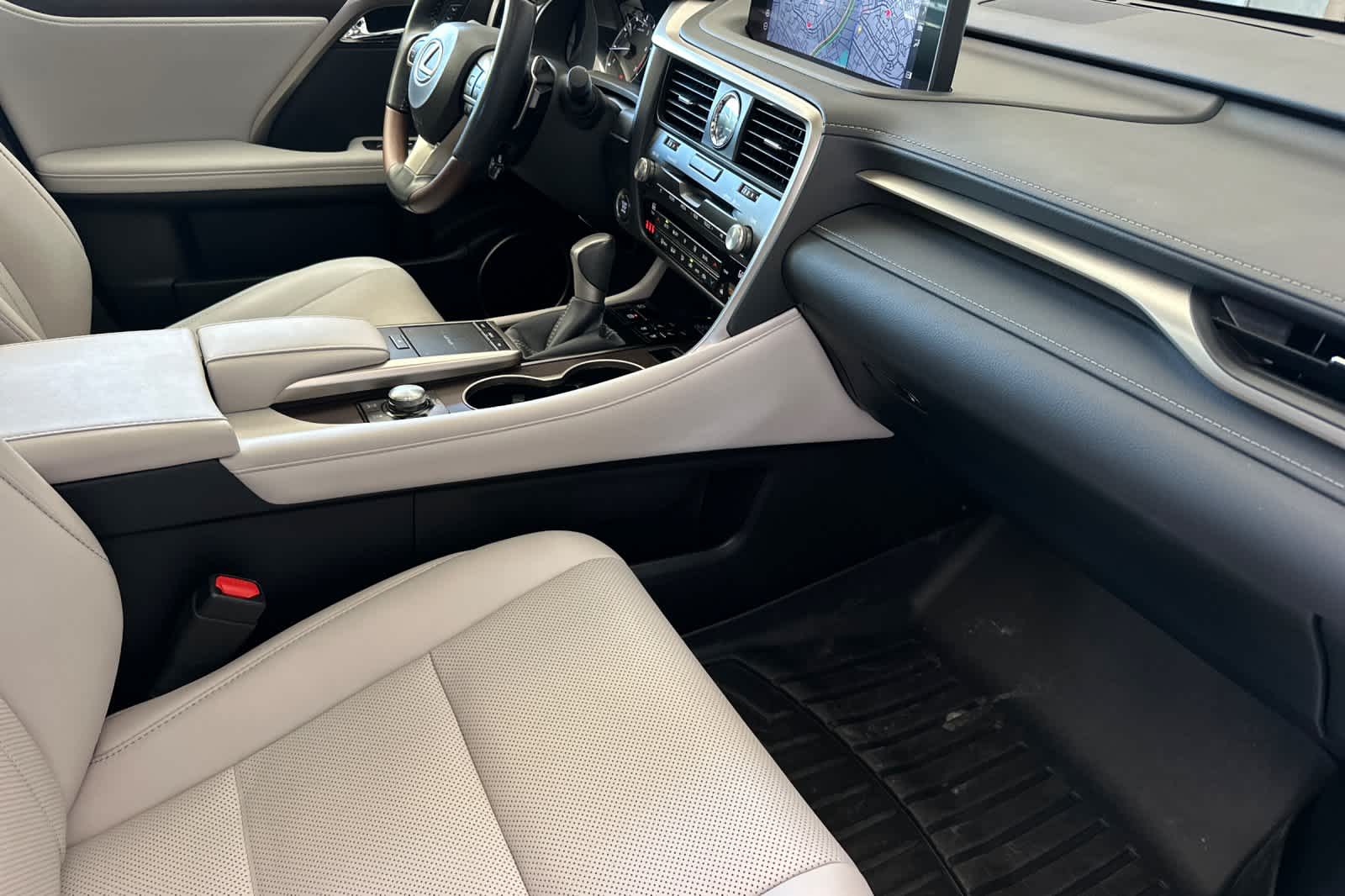 Thumbnail: 2021 Lexus RX - 17