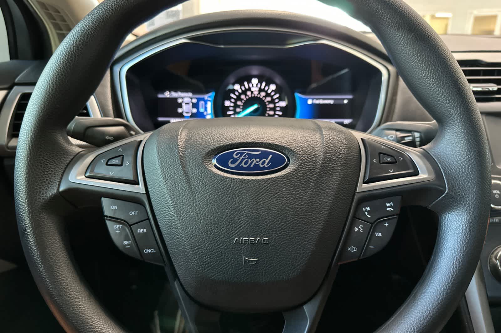 Thumbnail: 2018 Ford Fusion - 23
