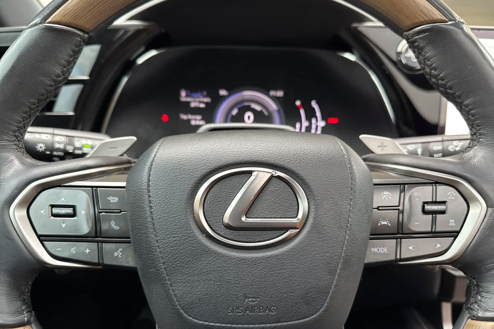 Thumbnail: 2023 Lexus RX - 25