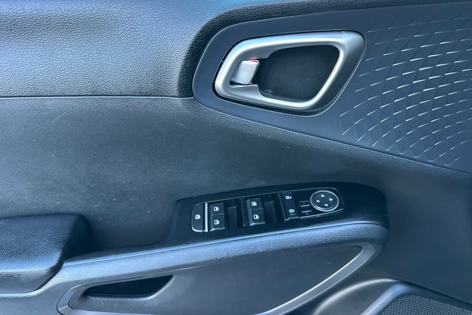 Thumbnail: 2020 Kia Soul - 12