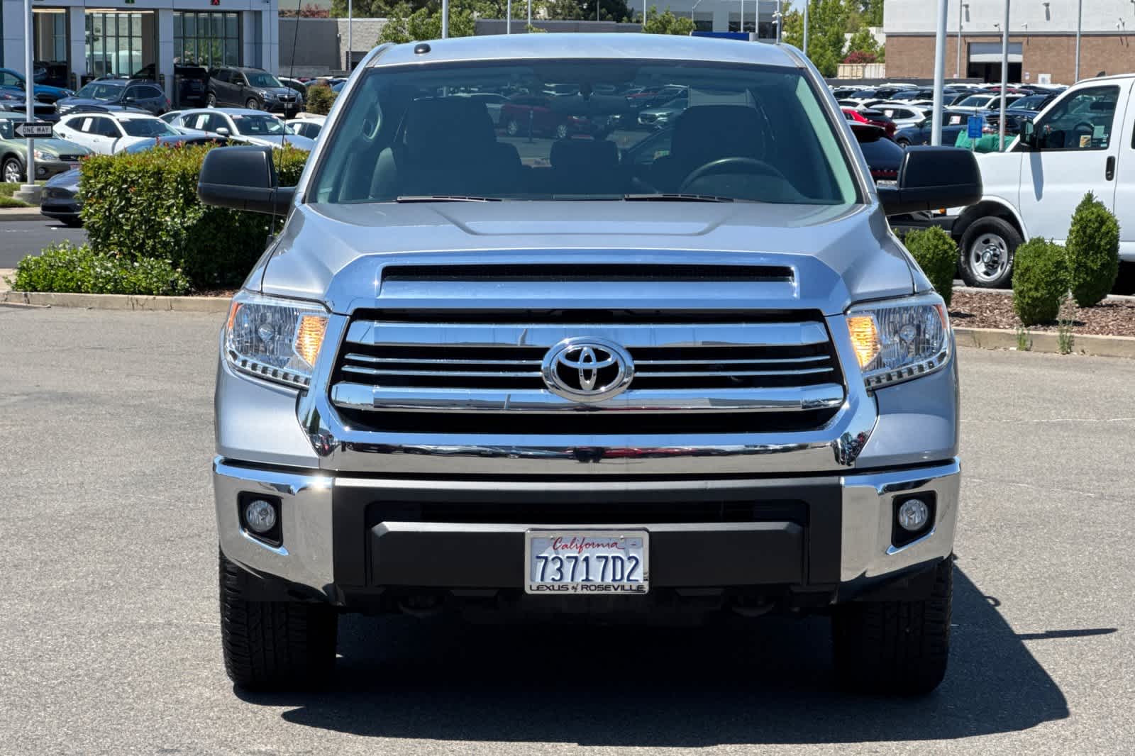 Thumbnail: 2016 Toyota Tundra - 10