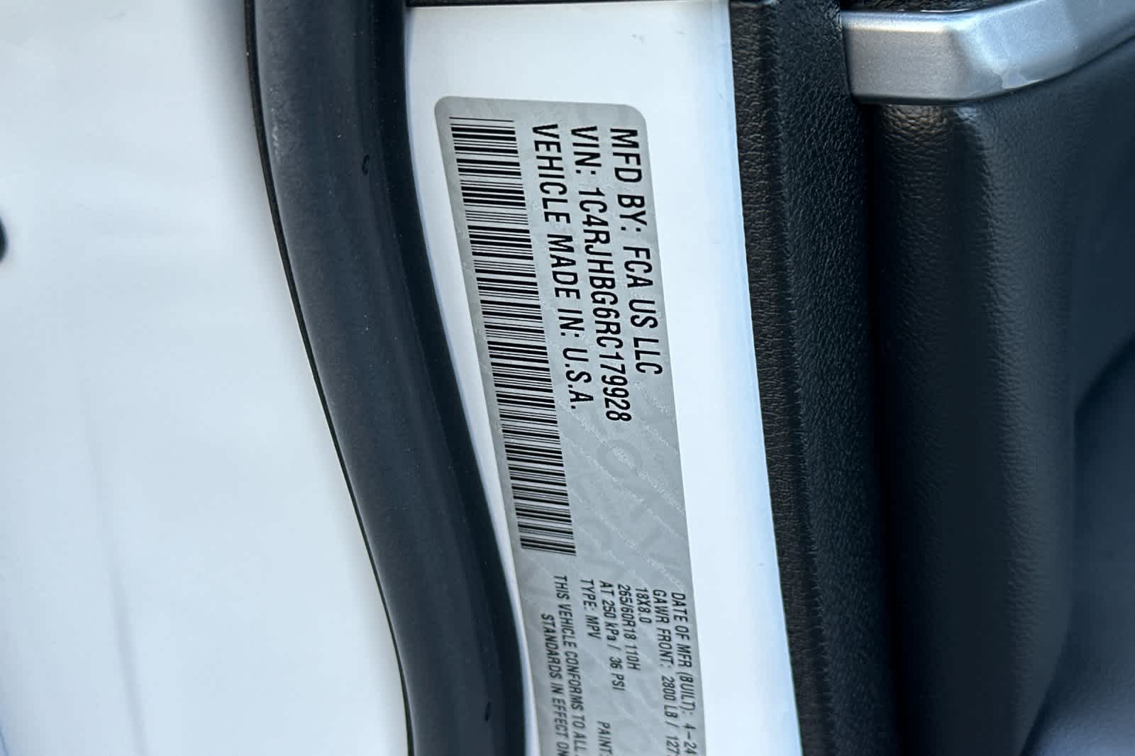 Thumbnail: 2024 Jeep Grand Cherokee - 33