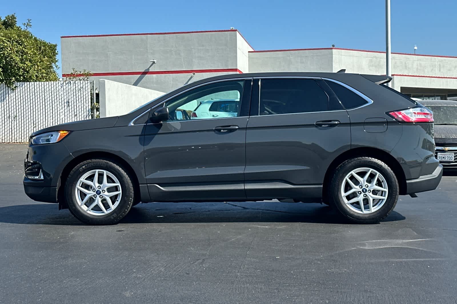 Thumbnail: 2021 Ford Edge - 9