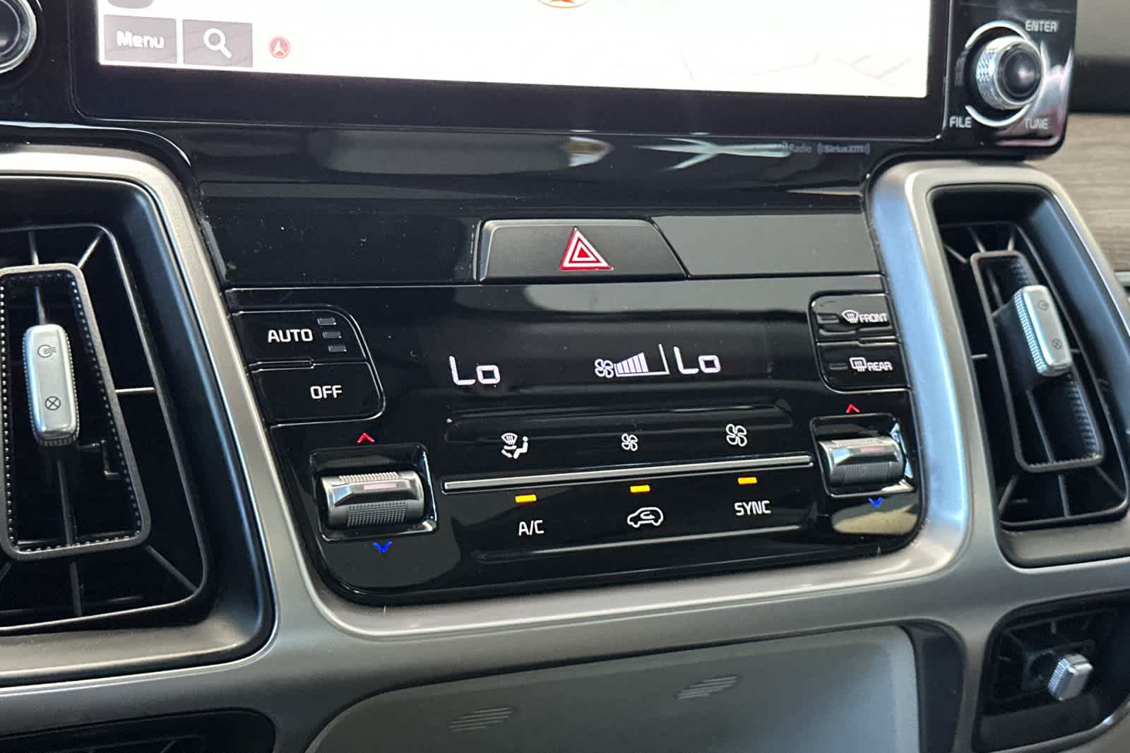 Thumbnail: 2022 Kia Sorento - 24