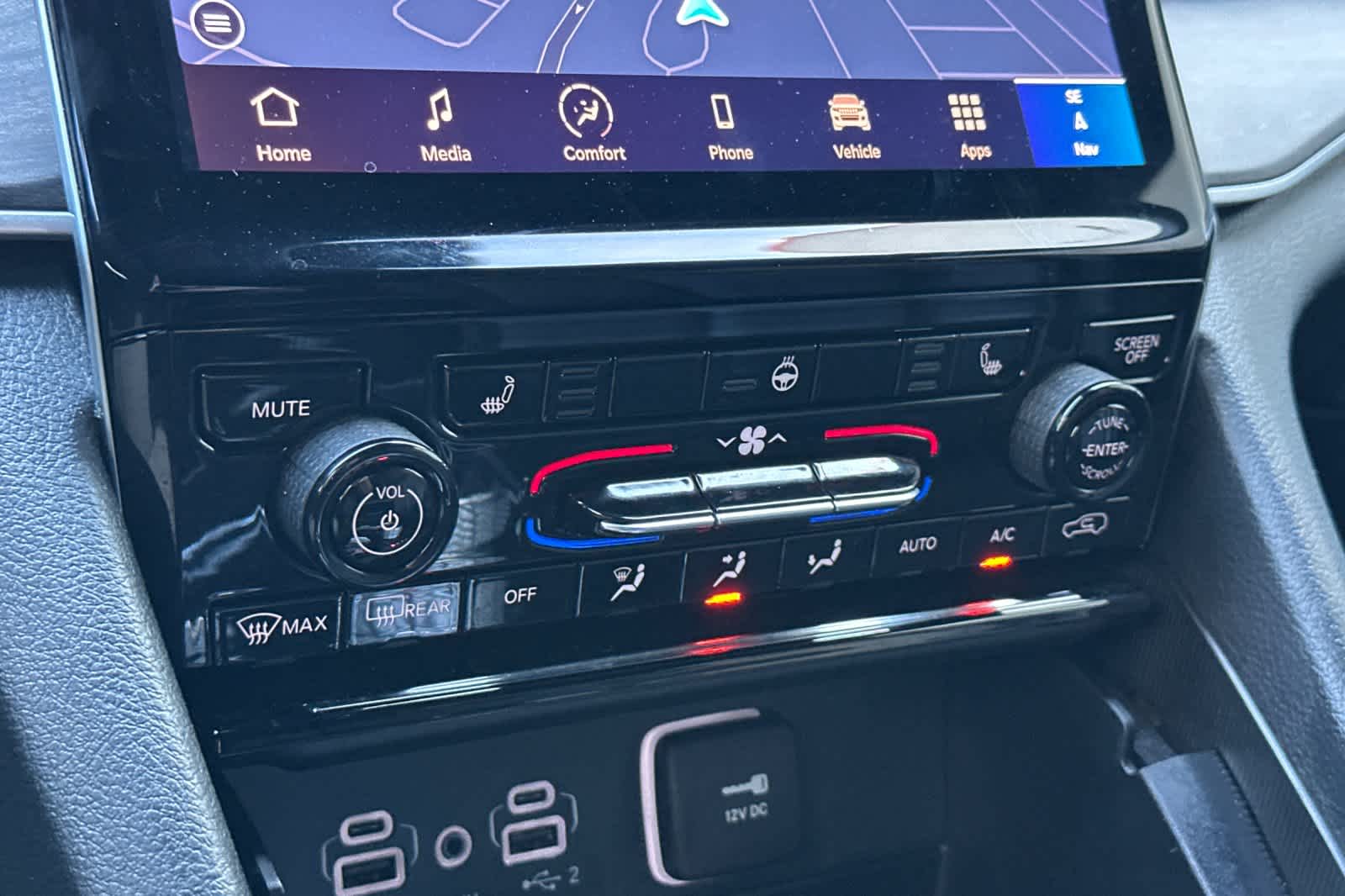 Thumbnail: 2024 Jeep Grand Cherokee - 22