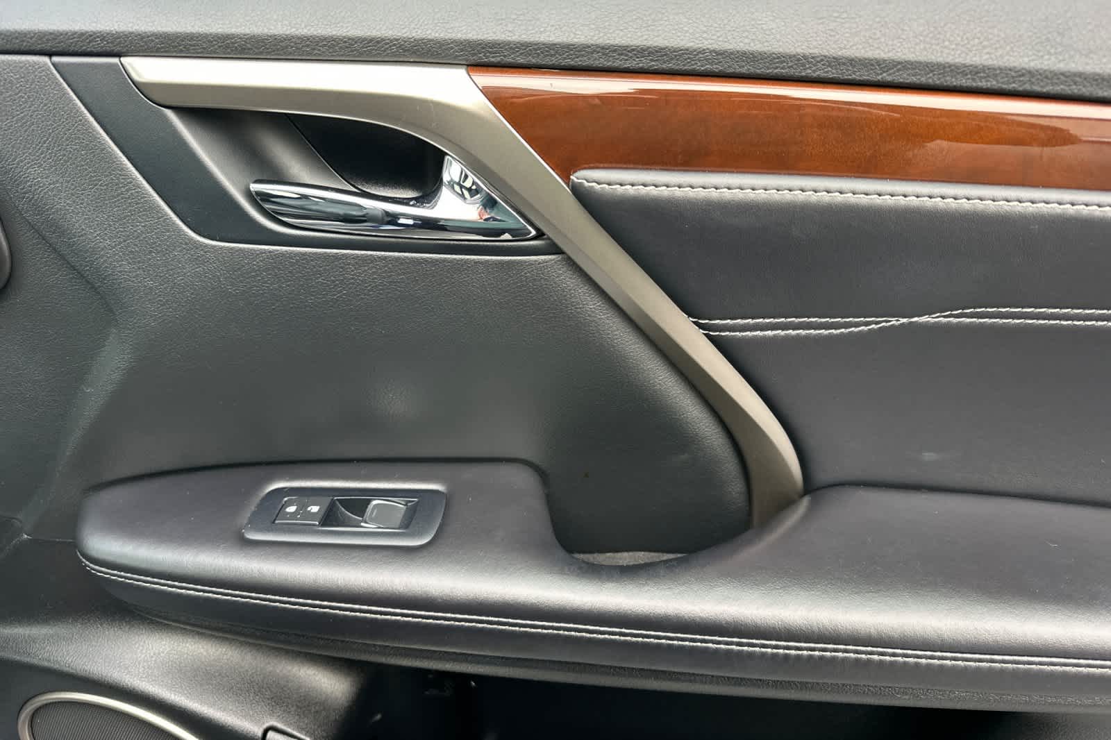 Thumbnail: 2017 Lexus RX - 19