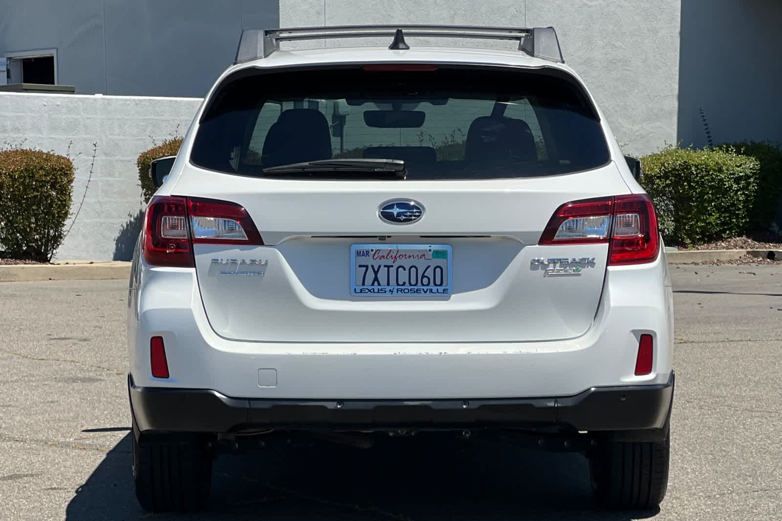 Thumbnail: 2017 Subaru Outback - 8