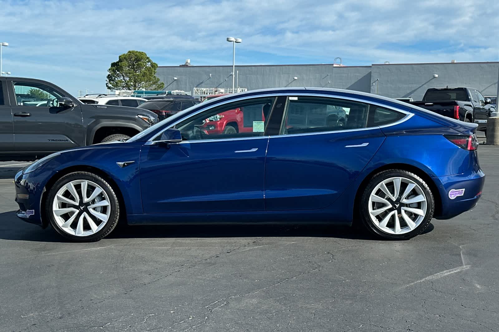 Thumbnail: 2019 Tesla Model 3 - 9