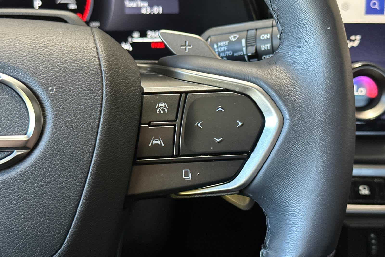 Thumbnail: 2025 Lexus RX - 27