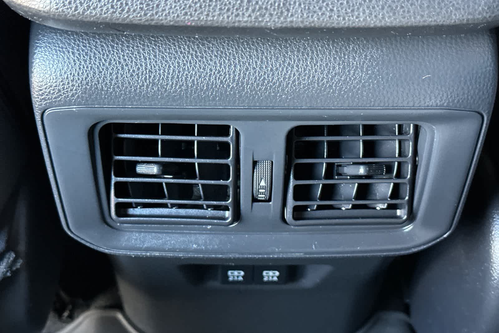 Thumbnail: 2020 Toyota RAV4 - 14