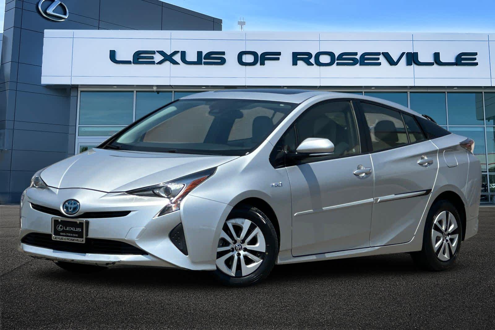 2016 Toyota Prius Three Hero Image