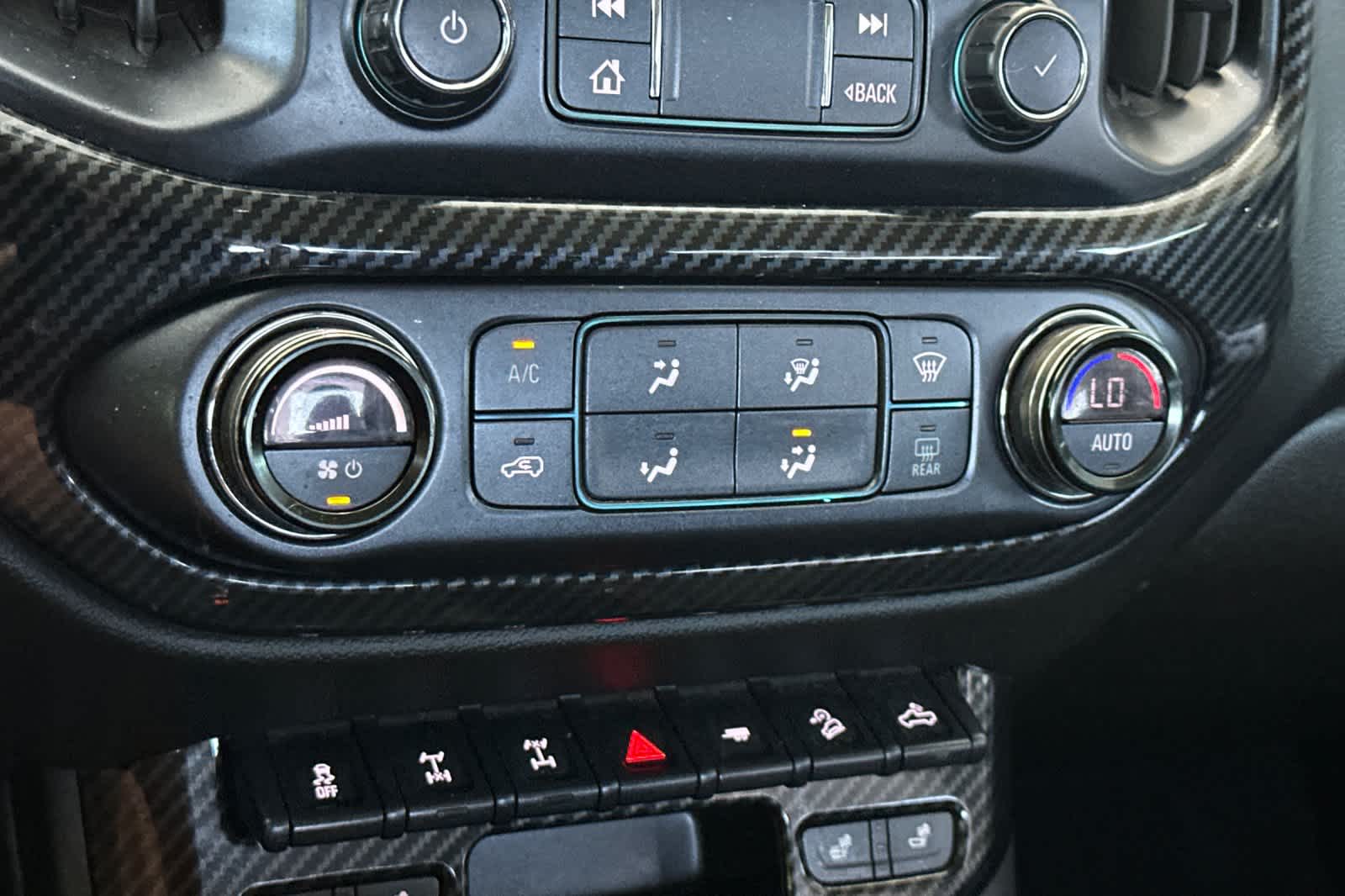 Thumbnail: 2019 Chevrolet Colorado - 21