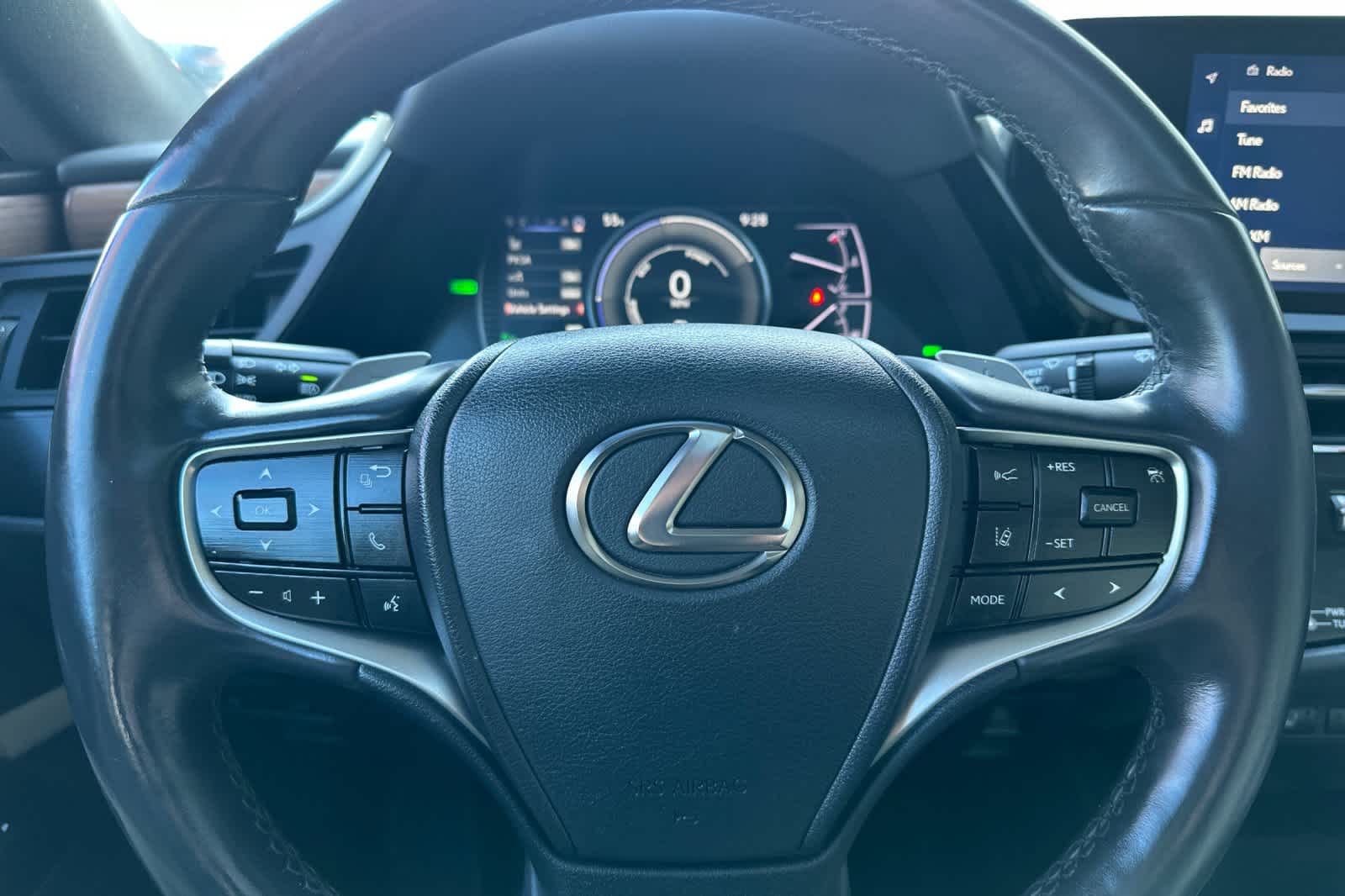 Thumbnail: 2023 Lexus ES - 24