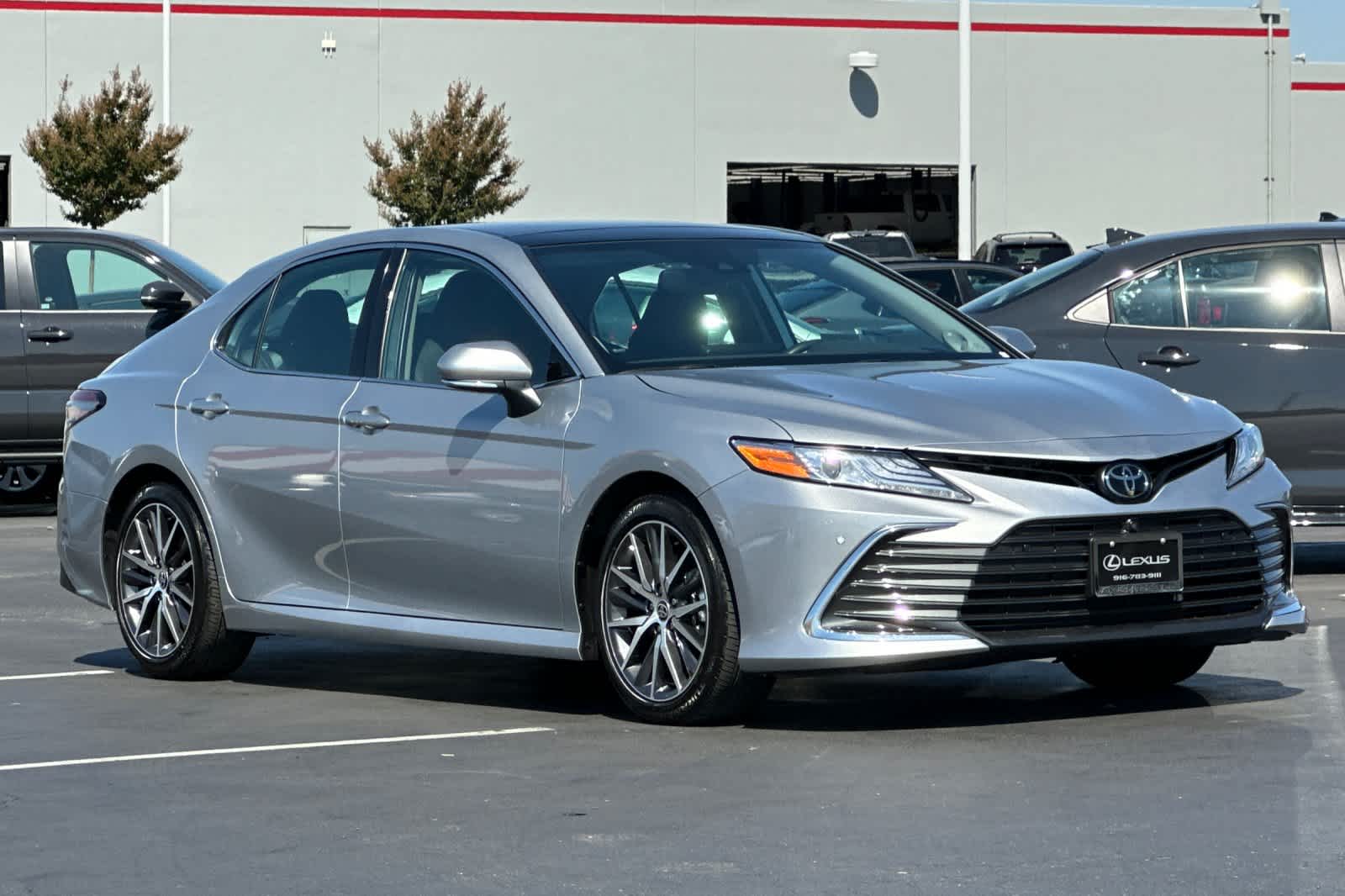 Thumbnail: 2023 Toyota Camry - 5