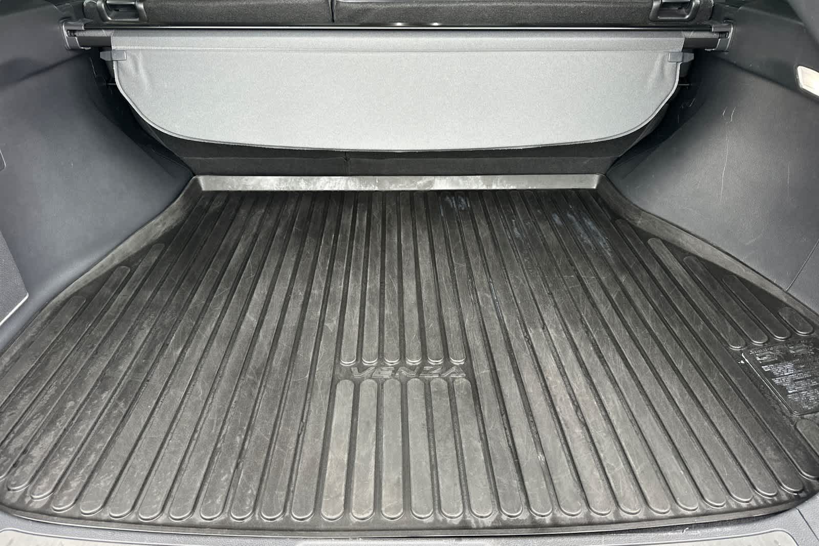 Thumbnail: 2024 Toyota Venza - 16