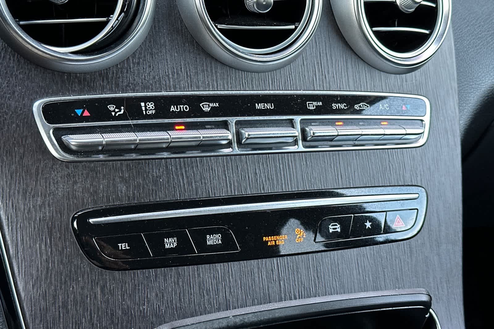 Thumbnail: 2022 Mercedes-Benz GLC - 22