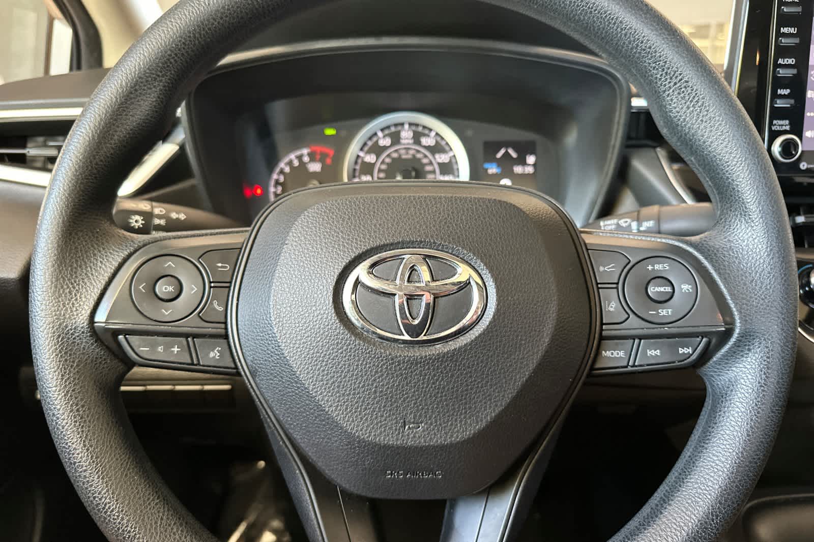 Thumbnail: 2022 Toyota Corolla - 23