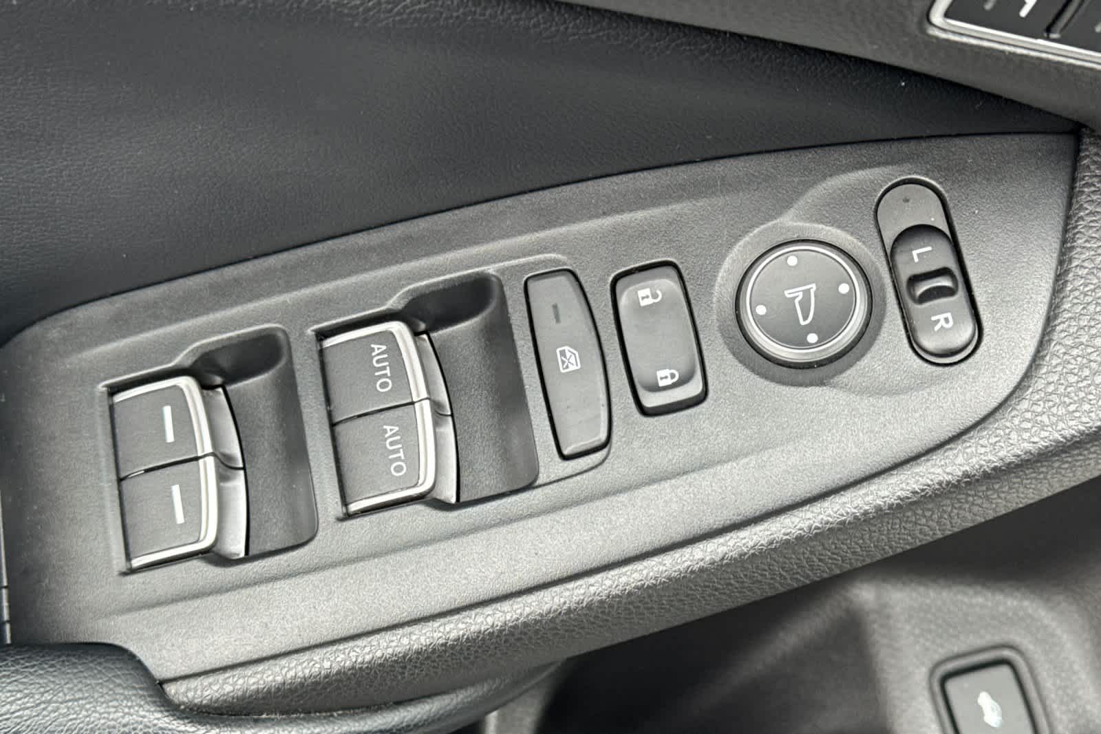 Thumbnail: 2018 Honda Accord - 13