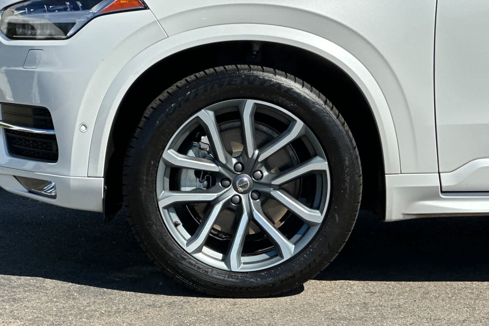 Thumbnail: 2019 Volvo XC90 - 32