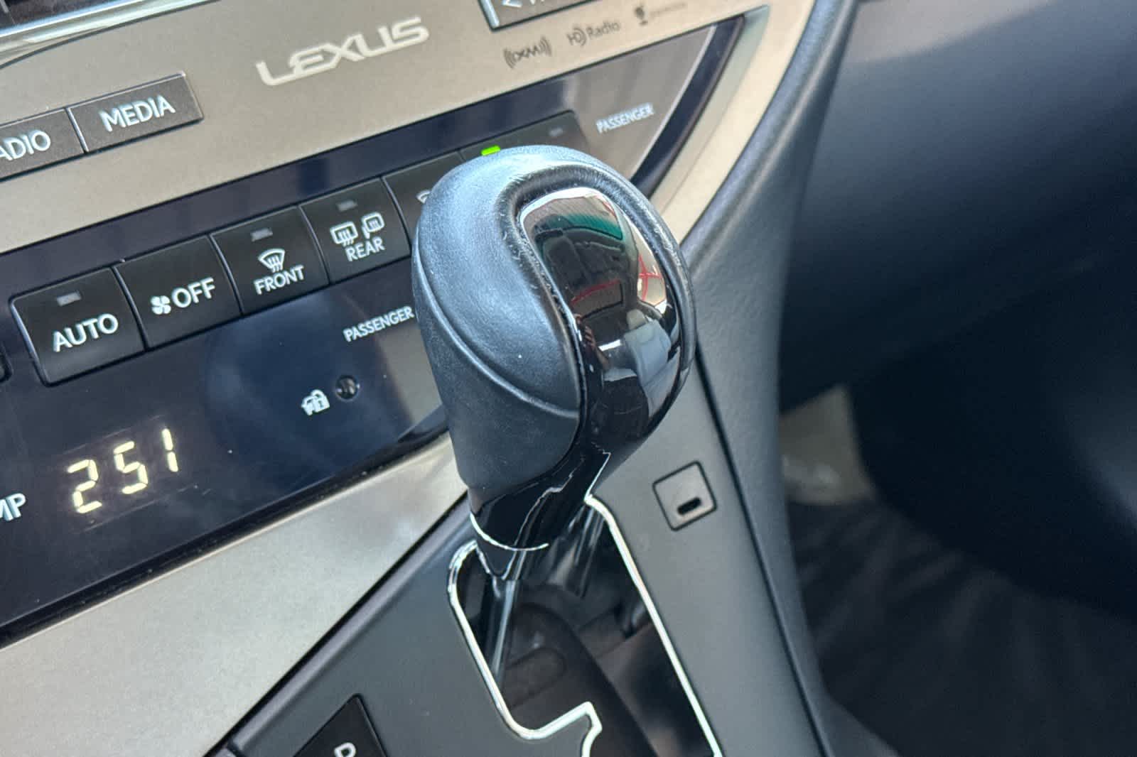 Thumbnail: 2015 Lexus RX - 24