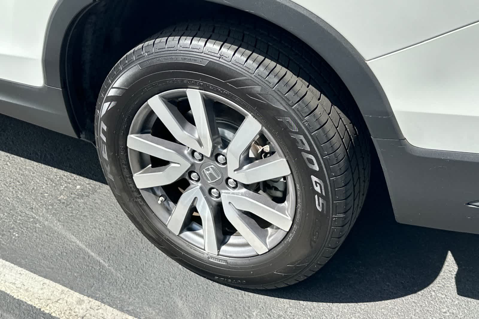 Thumbnail: 2020 Honda Pilot - 16