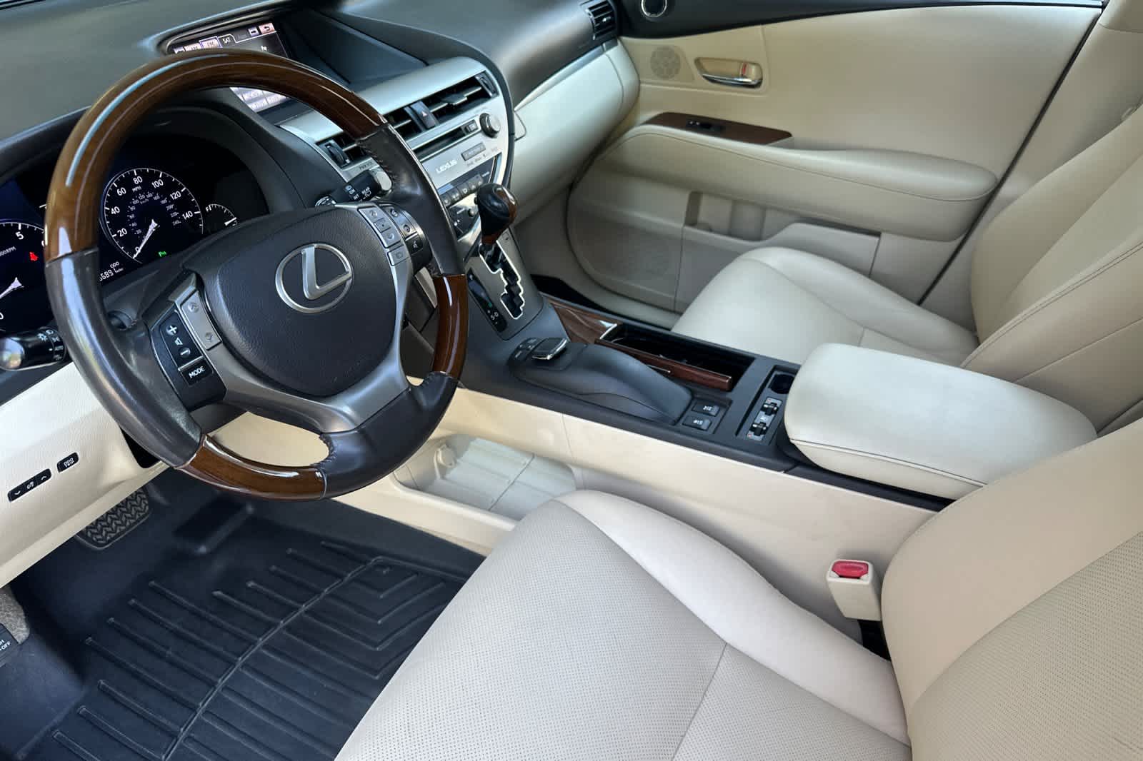 Thumbnail: 2015 Lexus RX - 11