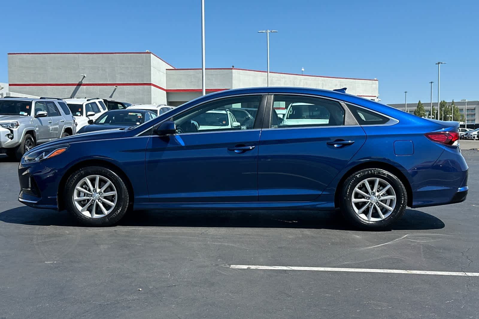 Thumbnail: 2018 Hyundai Sonata - 9