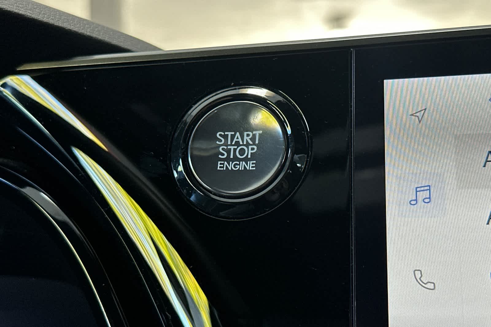 Thumbnail: 2025 Lexus RX - 24