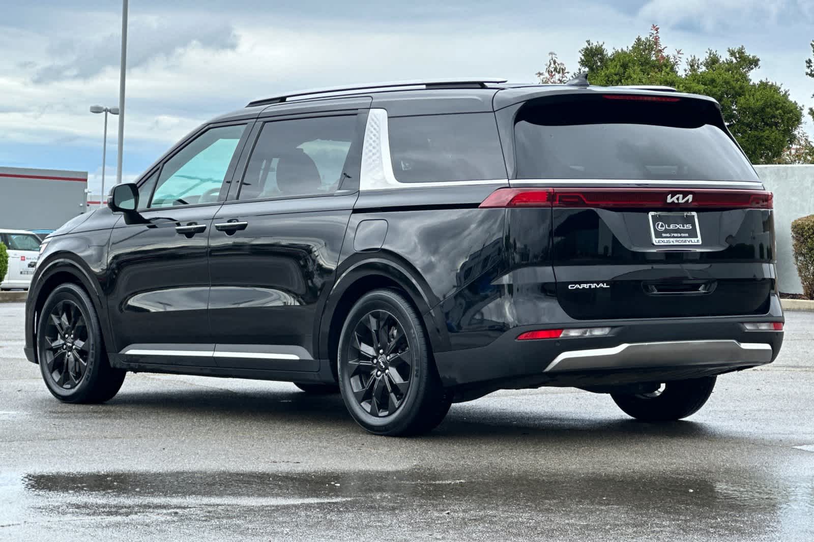 Thumbnail: 2024 Kia Carnival - 7