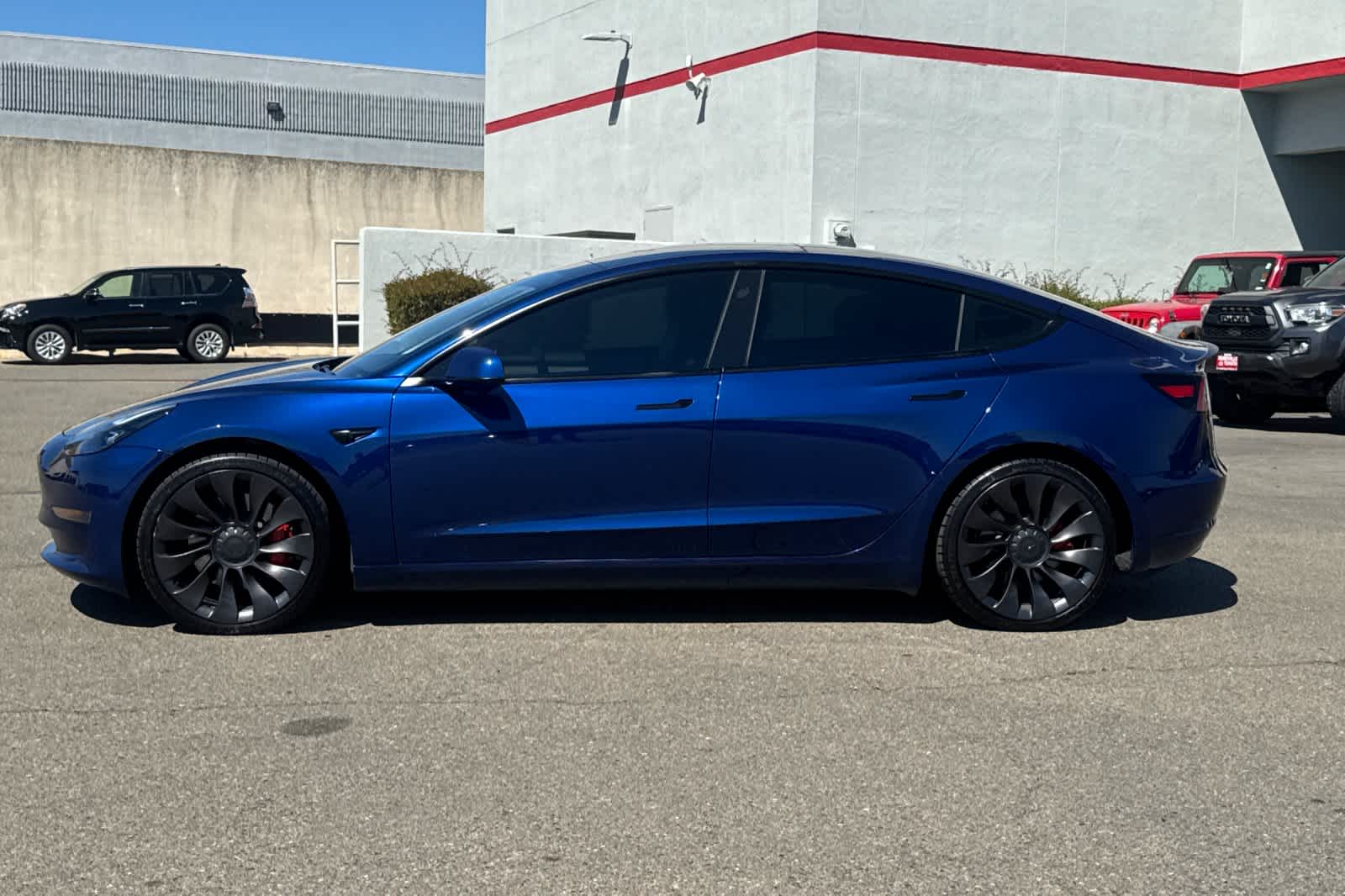 Thumbnail: 2023 Tesla Model 3 - 8