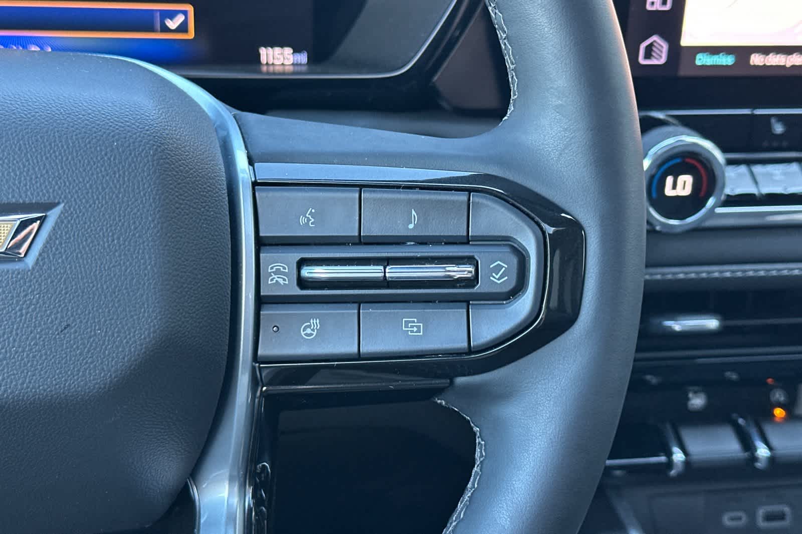 Thumbnail: 2024 Chevrolet Colorado - 27