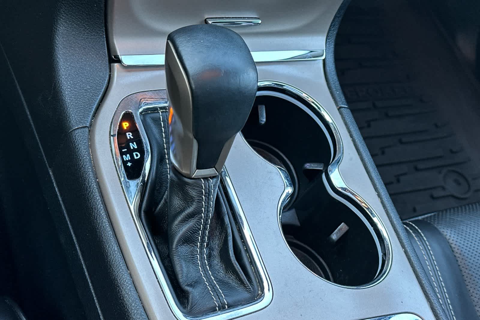 Thumbnail: 2017 Jeep Grand Cherokee - 24