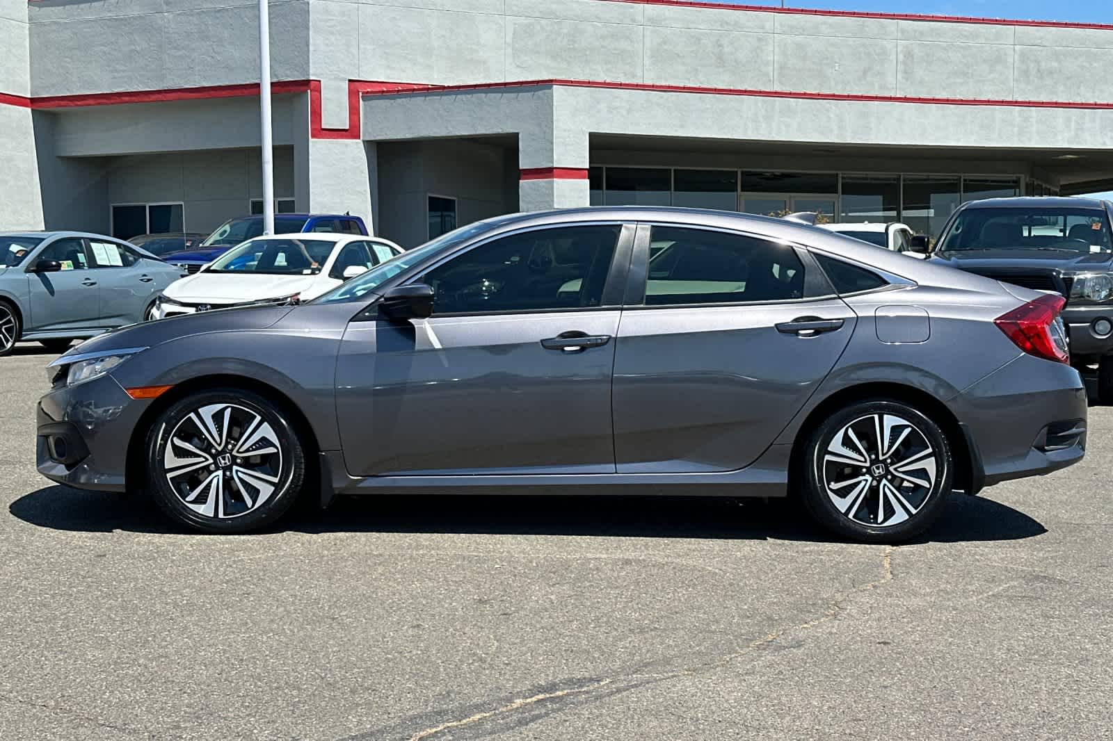 Thumbnail: 2018 Honda Civic - 9