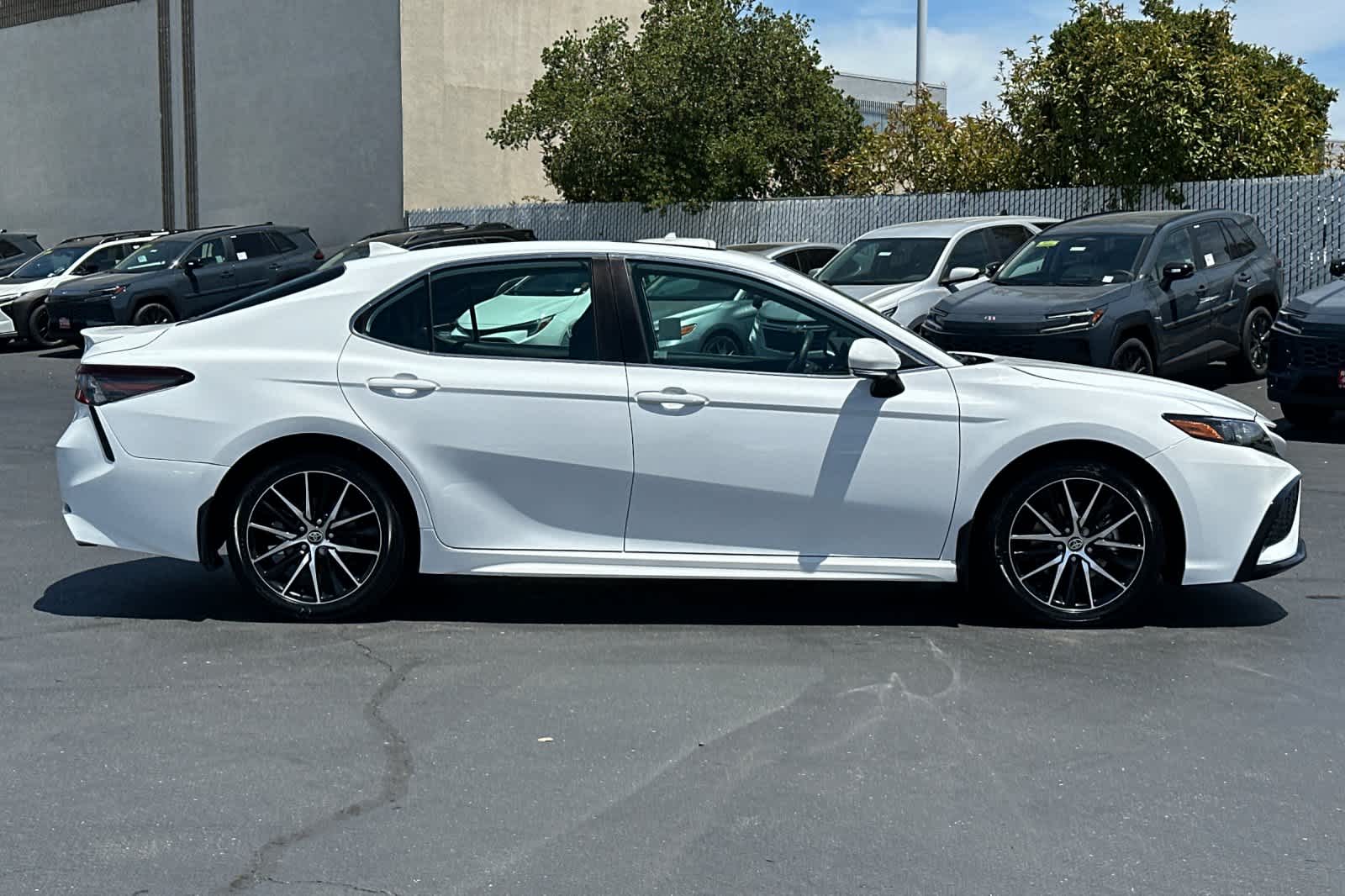 Thumbnail: 2023 Toyota Camry - 5