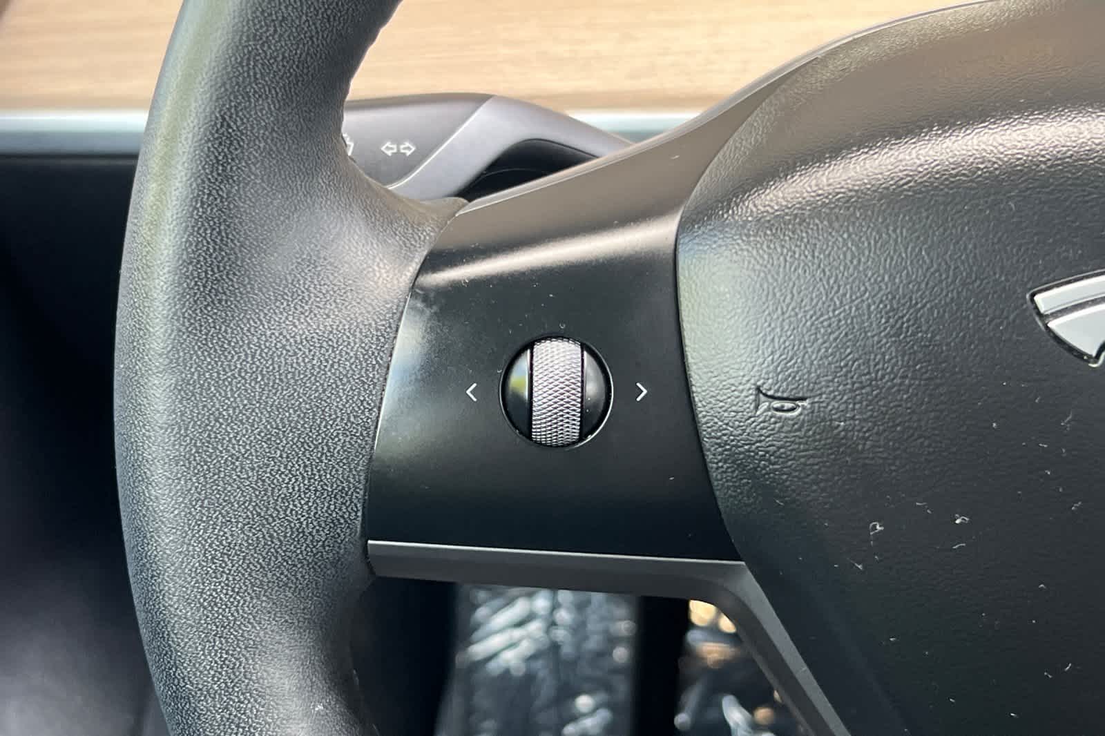 Thumbnail: 2022 Tesla Model 3 - 25
