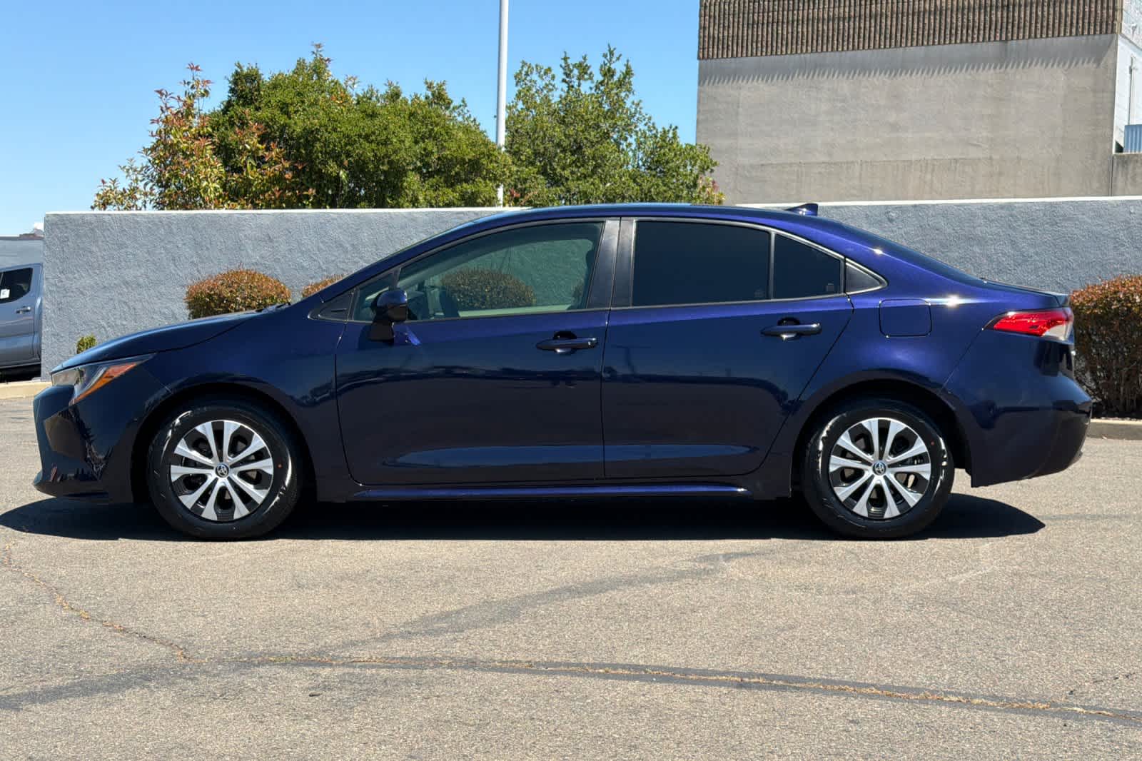 Thumbnail: 2022 Toyota Corolla - 9