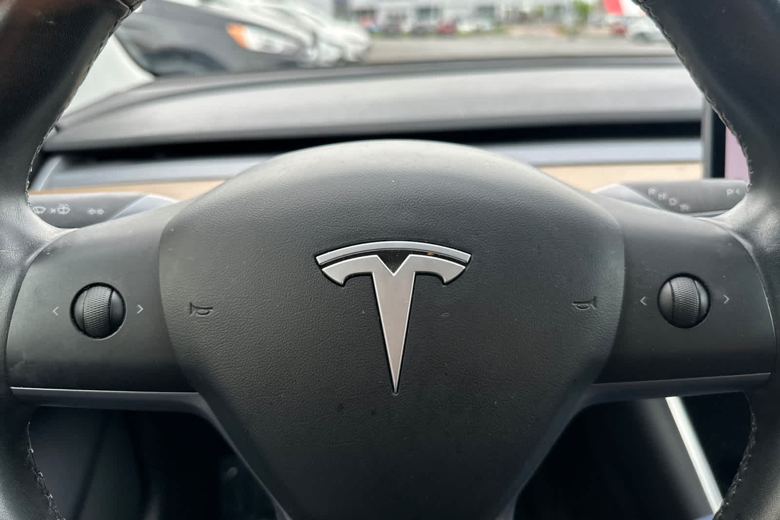 Thumbnail: 2019 Tesla Model 3 - 24