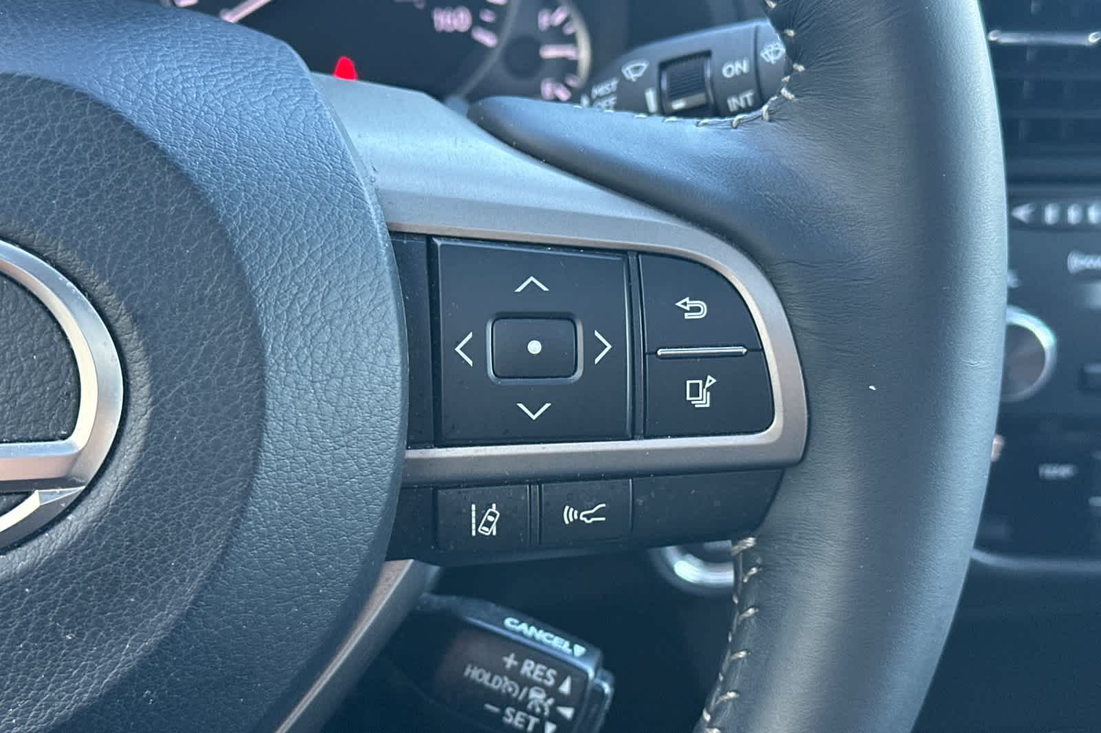 Thumbnail: 2017 Lexus RX - 27