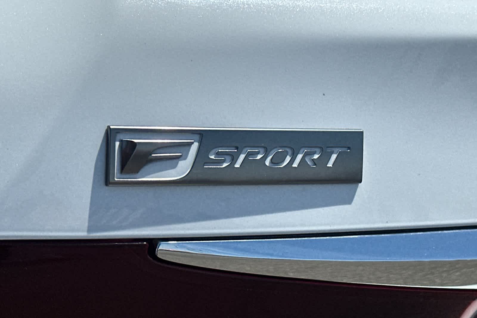 Thumbnail: 2016 Lexus LS - 32