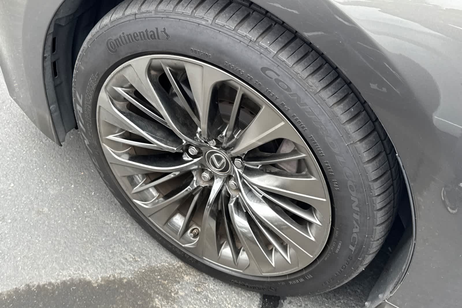 Thumbnail: 2018 Lexus LS - 22