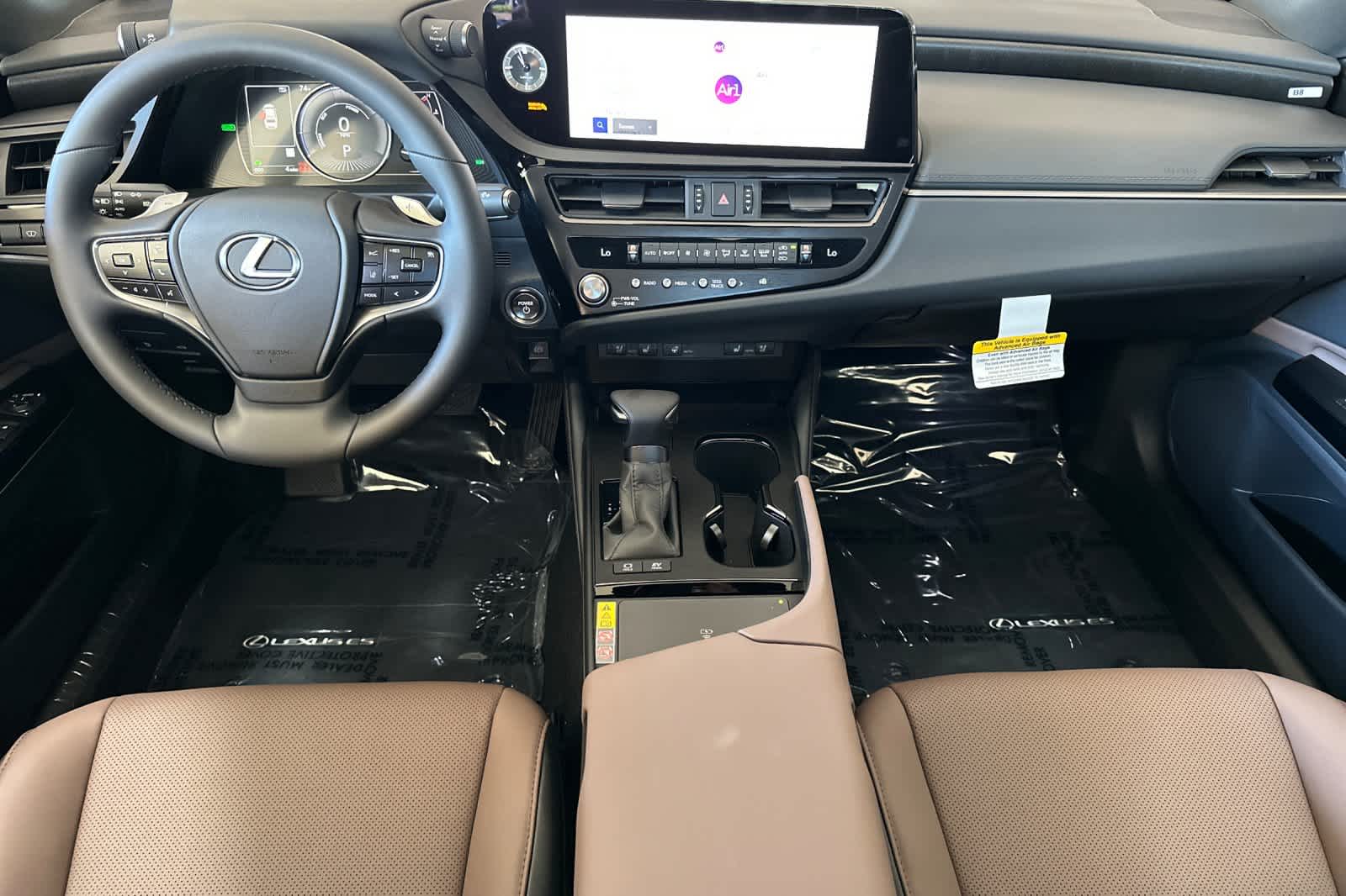 Thumbnail: 2025 Lexus ES - 3