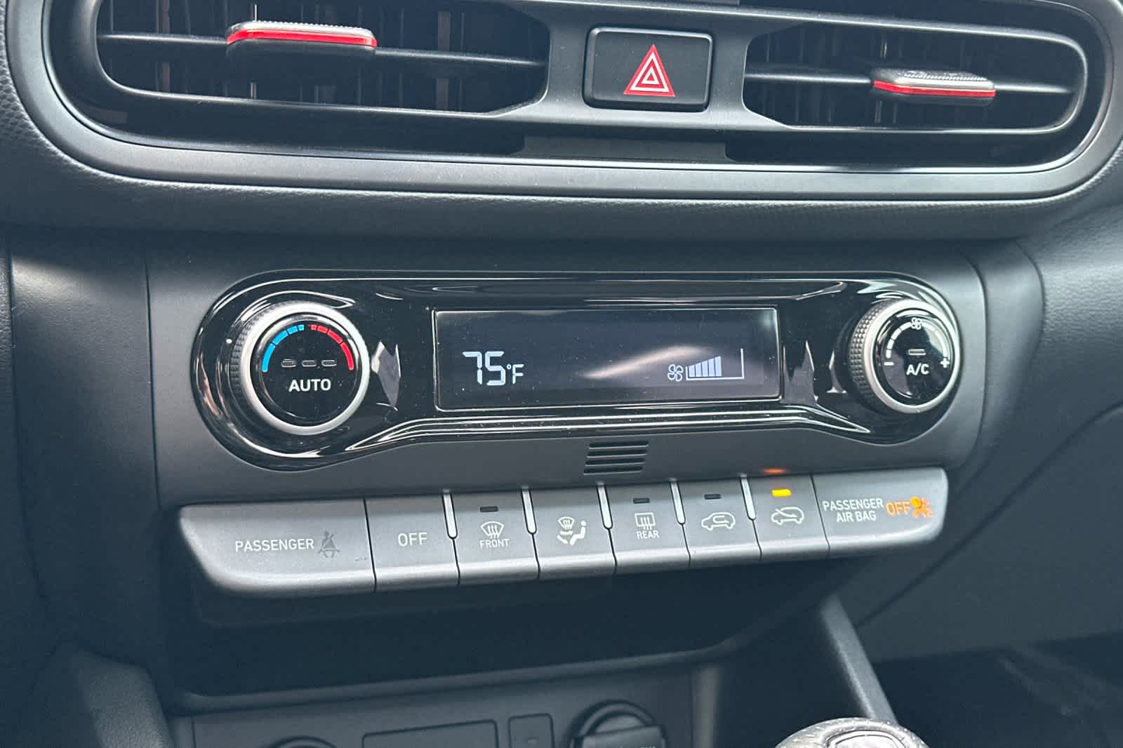 Thumbnail: 2022 Hyundai Kona - 23