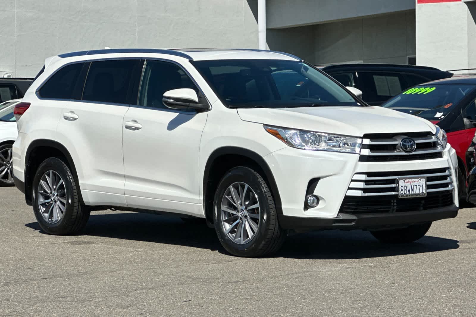 Thumbnail: 2018 Toyota Highlander - 5