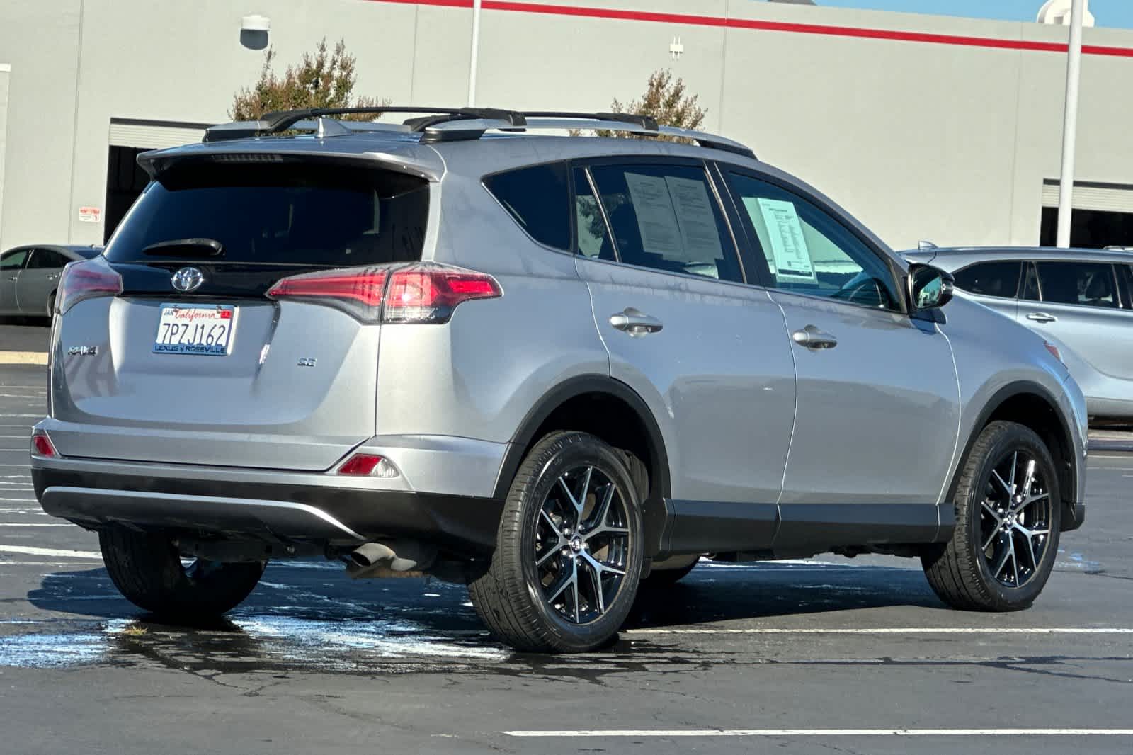 Thumbnail: 2016 Toyota RAV4 - 2