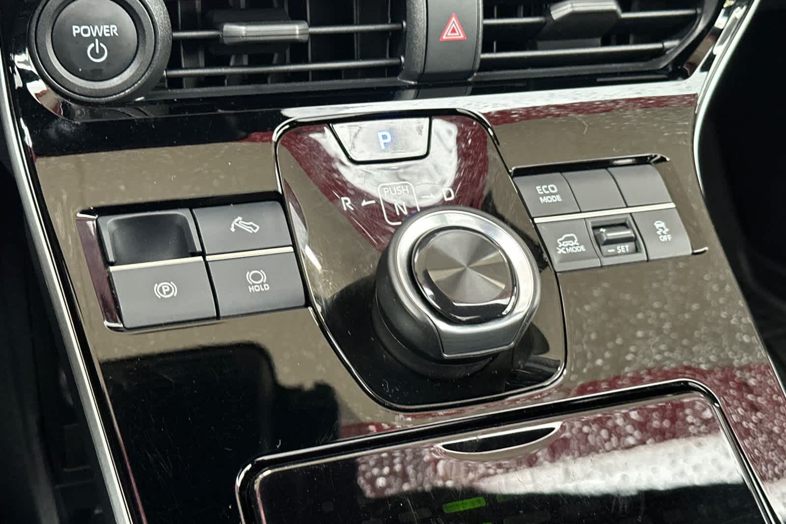 Thumbnail: 2023 Toyota bZ4X - 23